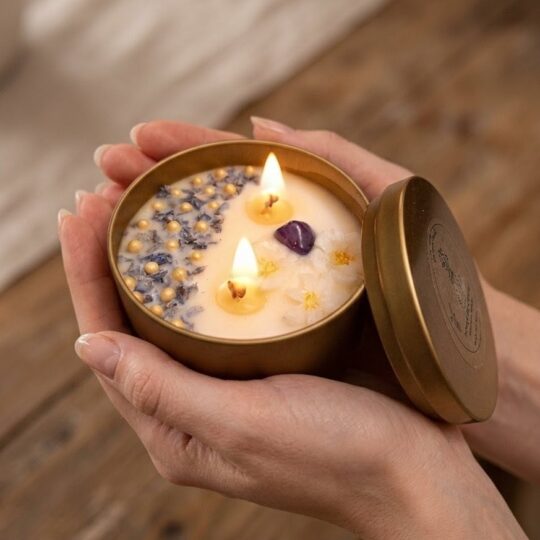 VELA EN LATA "ABRAZO DE LAVANDA".